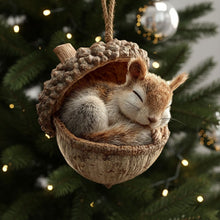 Afbeelding in Gallery-weergave laden, Acorn Dreams – Slapende Bosvriendjes – Handgemaakt om op te hangen
