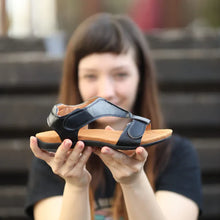 Afbeelding in Gallery-weergave laden, OrthoSun - Ergonomische pijnverlichtende sandalen
